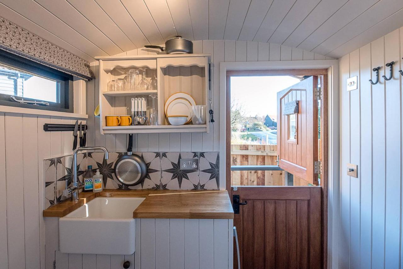 Bo Peep Shepherds Hut, Thorpeness Леистон Экстерьер фото